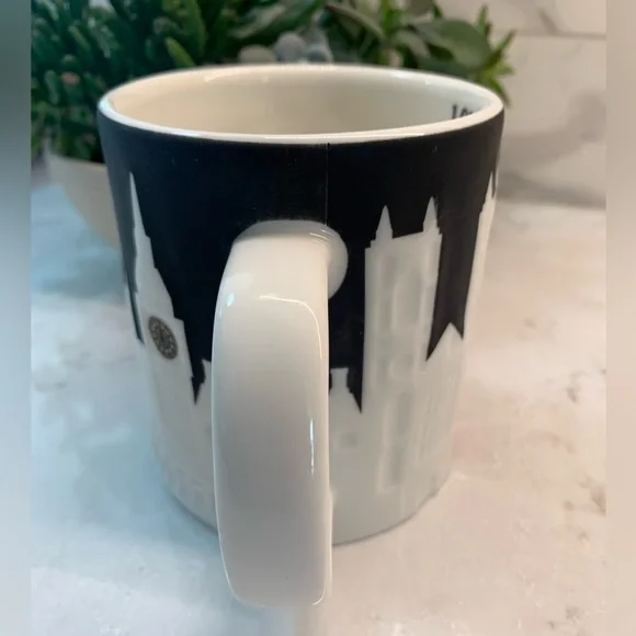 Starbucks London Skyline Mug in Black and White - Picture 3 of 5